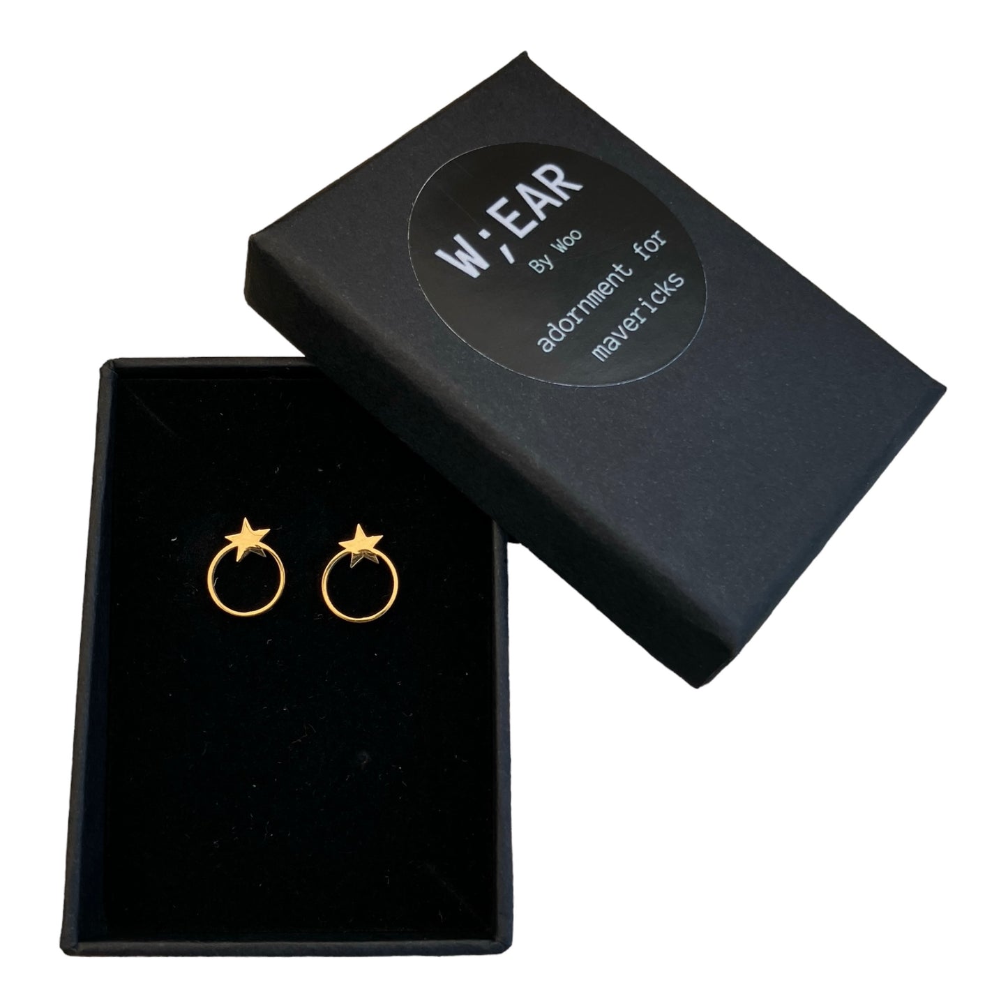 Circle star studs