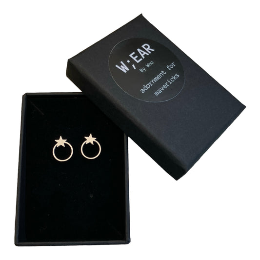 Circle star studs