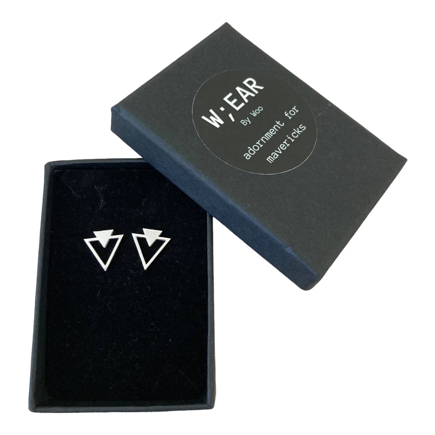 Geo triangle studs