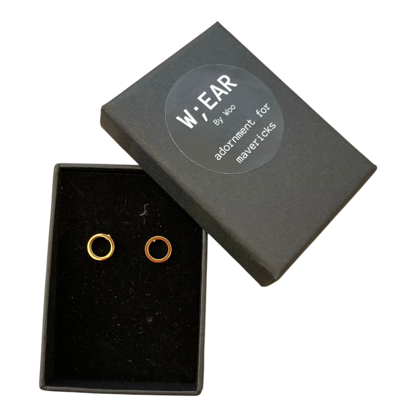 Circle studs