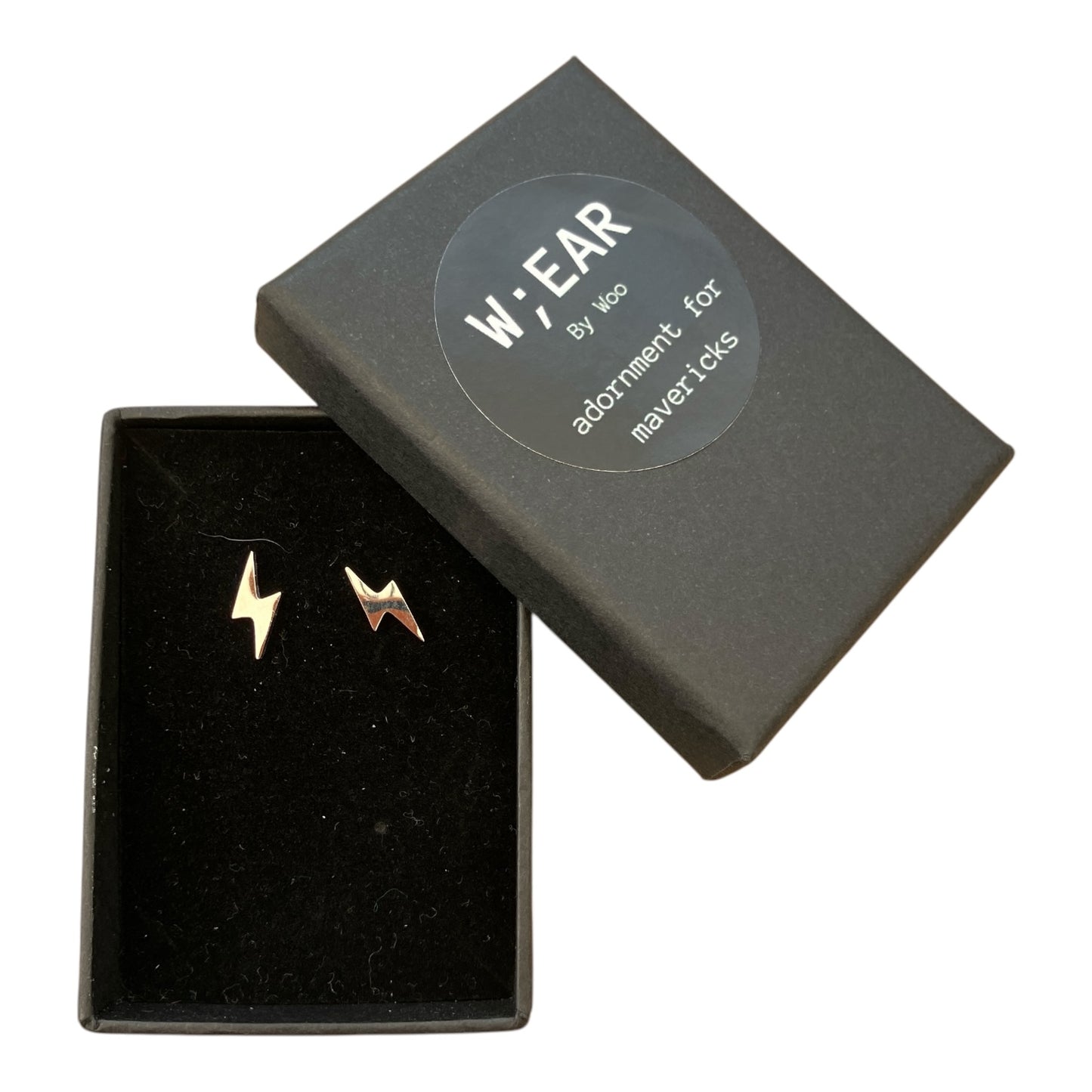Lightning studs