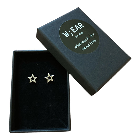 Star outline studs