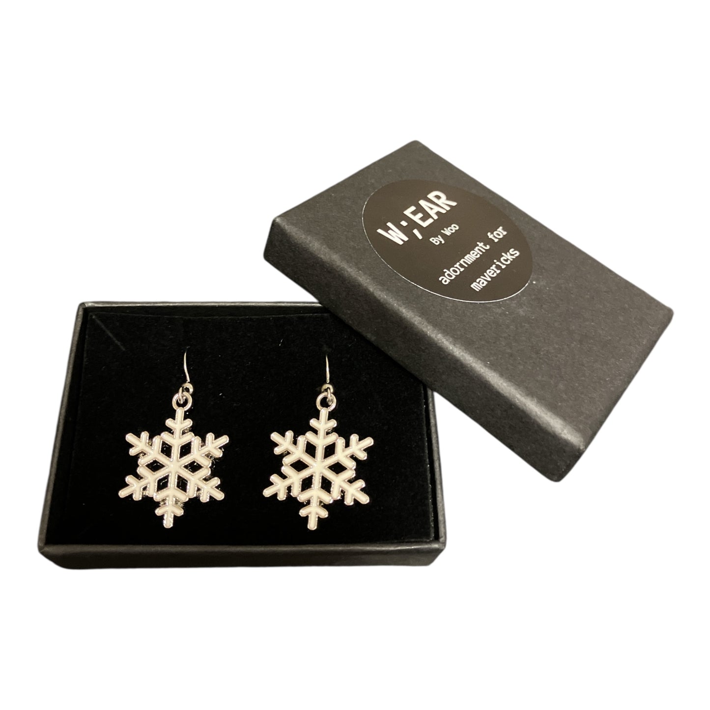 Snowflake danglers silver & white