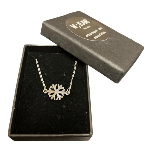Silver snowflake necklace