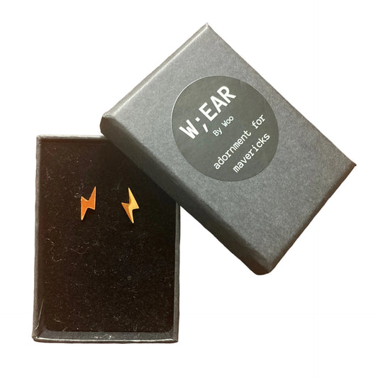 Lightning studs