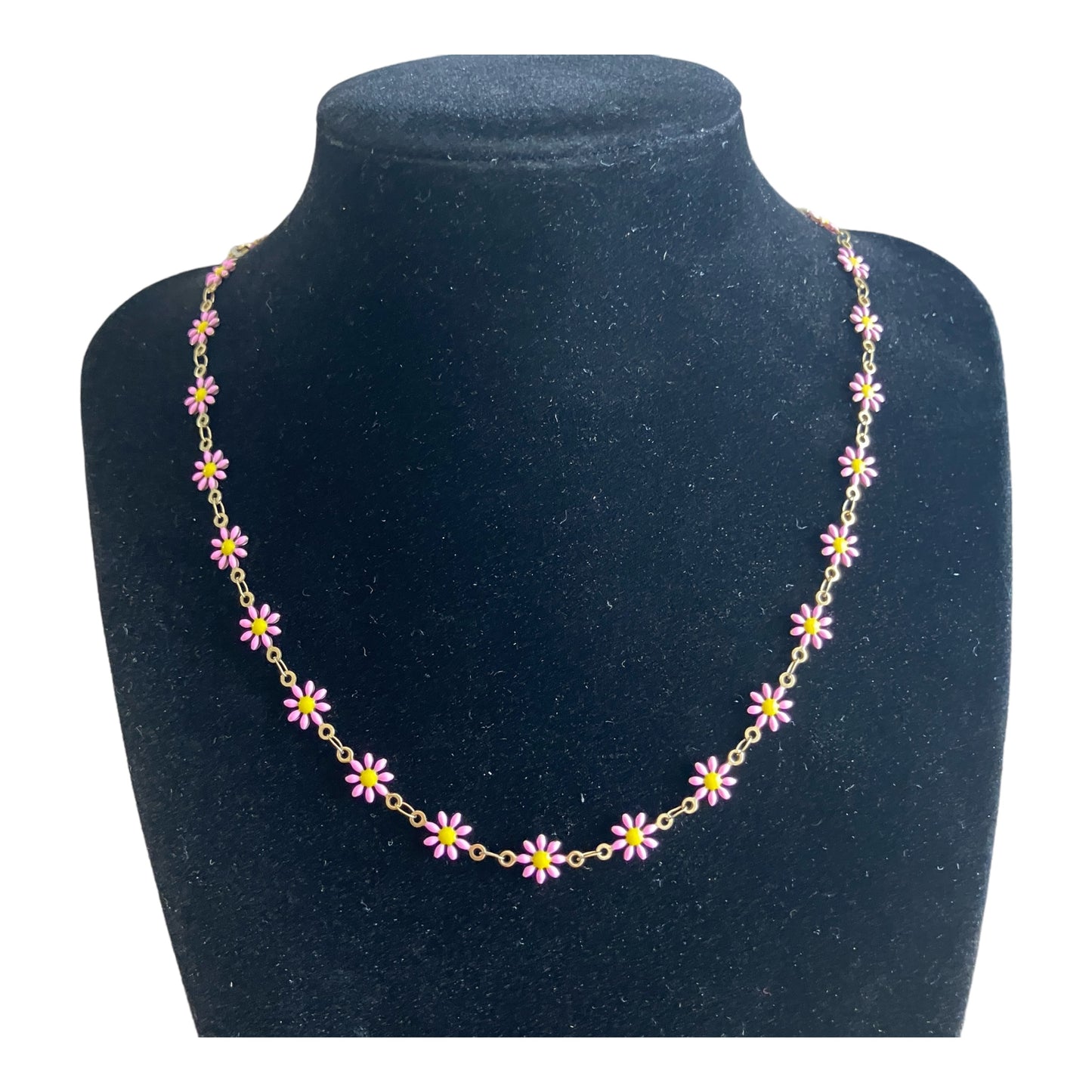 Daisy chain pink necklace