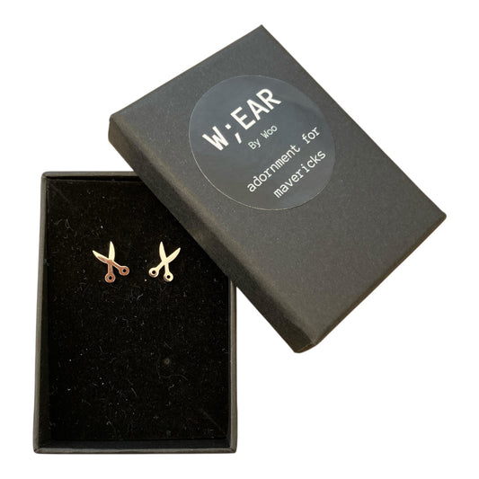Scissors studs